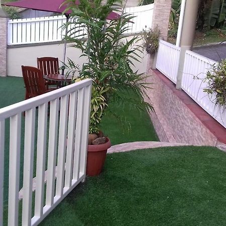 Апартаменты Shay Lyah Self Catering Виктория Экстерьер фото